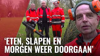 Op pad met bladblazers in Noord quotVerstand op nul en gaanquot [upl. by Etnovert431]