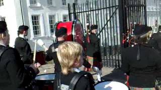 Convoy pipe band on Derry Walls [upl. by Swaine]