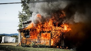 HOUSE FIRE LOWER BURRELL PA 09042024 DRONEPHONE VIDEO [upl. by Ehrman]