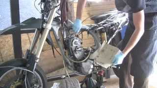 adjusting husqvarna 610 valvesm4v [upl. by Assehc]