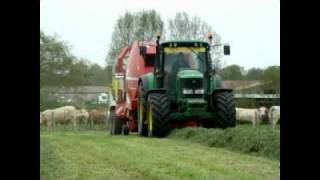 ENRUBANNEUSE G5040 avec PRESSE LELY WELGER [upl. by Huberto]