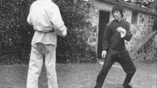 Bruce Lee rare unseen ETD outside the camera Bruce was challenged [upl. by Vallonia84]