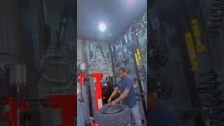 Quick tyre change on tyre machine foryou mechanic shortsvideo shorts reels [upl. by Alleciram]