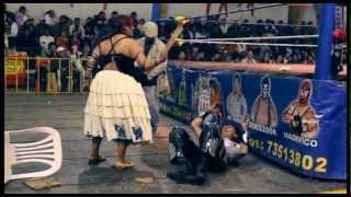 Bolivian Cholita Womens Wrestling [upl. by Adnilak]