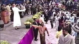 The Late Evangelist Joyce Rodgers Anointed Crazy Praise Break Closing COGIC AIM 2000 [upl. by Drugi270]