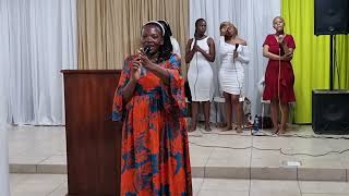 Zikhona Tola  Ngobekezela  Bayingcosana Powerful Worship [upl. by Wurst]