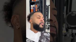 Tutorial showing how to make the beard and the lightning bolt barbershopmens reels barbershop [upl. by Fernas]