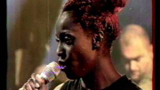 Morcheeba  Blindfold NPA live 1998 [upl. by Ahtnamas]