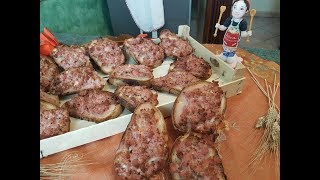 CROSTINI CON SALSICCIA E STRACCHINO [upl. by Simmie]