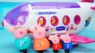 Unbox Peppa Pig Toy Story Peppa and his family board a plane to go camping Unbox With YM [upl. by Ahgem]