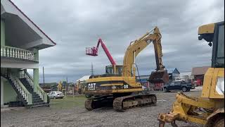 Excavator pe senile Caterpillar 320 BL [upl. by Tenom]