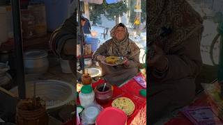 Bajrangi bhaijaan wali munni and mother selling sarso ka saag and makke ki roti in kashmir dudhpatri [upl. by Anilat620]