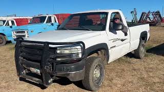 2002 Chevy 2500HD Pickup [upl. by Cleary660]