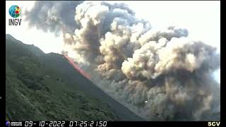 October 9 2022  Pyroclastic Flow  Stromboli Volcano Italy  0722 Local Time [upl. by Egroej890]