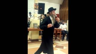 Dov Shurun in 770 Singing Zochreini Na [upl. by Pegma]