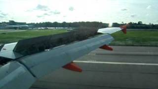 A319 easyJet landing at the airport Gatwick [upl. by Leirea]