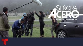 Señora Acero 5  Detrás de cámaras La pelea de Vicenta y Sofía  Telemundo Novelas [upl. by Matless977]