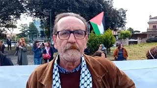 Corteo 25 aprile a Roma un manifestante pro Palestina Mi hanno buttato pomodori addosso [upl. by Pravit]