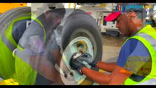 Boeing 767 Nose Landing Gear Wheel and Tire Assembly [upl. by Akapol627]