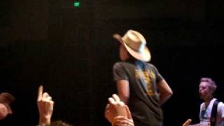 Jason Aldean  shes country [upl. by Gniy]