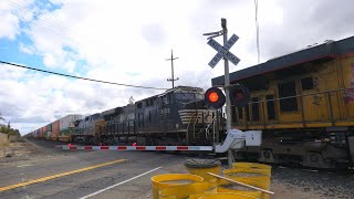 New LED Light UP 5280 Intermodal With NS amp CSX North  Airport Way Railroad Crossing Manteca CA [upl. by Airolg]