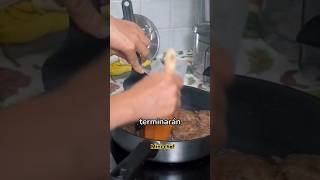 Cómo hacer albóndigas en salsa de tomate y cebolla [upl. by Keven113]