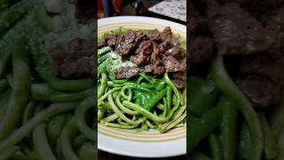 TALLARINES VERDES SALSA PESTO PERUANO 🇵🇪 recetasperuanas [upl. by Yllet443]