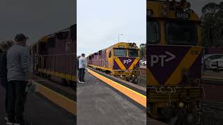 N458 Leaving Castlemaine with horn show train melbournetrains railway vline fyp [upl. by Padraic]