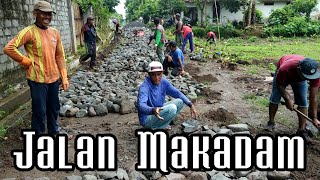 Menata Batu Makadam Jalan Pedesaan [upl. by Elmina1]