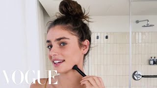 Taylor Hills 10Minute Guide to Her Fall Look  Beauty Secrets  Vogue [upl. by Ramat]