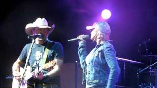 Jason Aldean and Miranda Lambert Grown Woman [upl. by Nue]