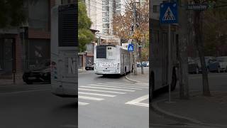 Autobuzul Otokar C12 6530 cu ditai reclama intrând în stația “Heliade între VII” pe linia 143 [upl. by Aisereht214]