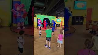 quotHappy Happy Dance Dancequot Dine with Elmo and Friends June 2024 [upl. by Janifer7]