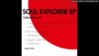 Interselector  The Moon Gate Feat Aroma Original Mix [upl. by Alduino]