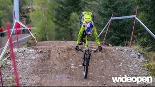 Myriam Nicoles crash at the Fort William British Downhill Series [upl. by Edas67]