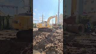 The Power RC Excavator  Dirt Movers Excavators in High Gear  Excavator shorts short excavetor [upl. by Odnavres]