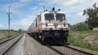 10 hours late 12511 GorakhpurKochuveli Raptisagar express Superfast blasting action at 110 kmph [upl. by Allevon]