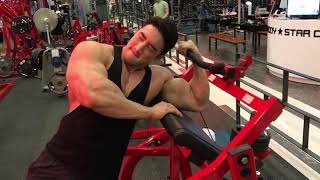 황철순 Chulsoon Biceps work out SQUEEZE THE MUSCLES [upl. by Ikkiv974]