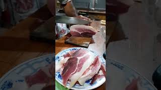 Tagliando il prosciutto [upl. by Odrautse41]