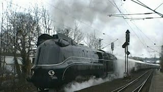 01 1102 mit Sonderzug am 30031996 in Peine [upl. by Devonne166]