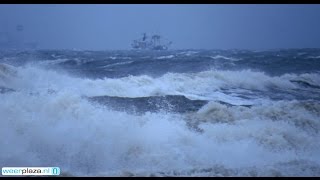 Weerbericht vrijdagmiddag Zaterdag wind en nat [upl. by Sivek]