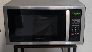 Farberware Countertop Microwave Microwave Oven Perfect for Apartments and Dorms Review [upl. by Imaj]