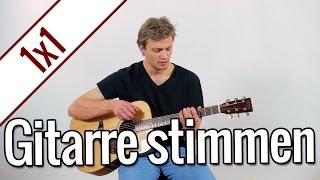 Gitarre stimmen ohne Stimmgerät  Gitarren 1x1 [upl. by Lunt]