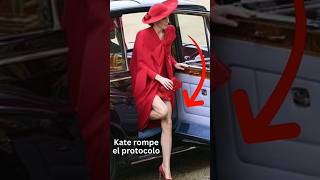 Las veces que Kate ROMPIÓ el protocolo real katemiddleton shorts [upl. by Neirol]