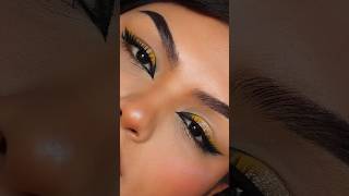 Eye makeup 🥰youtubeshorts shortsfeed shorts hack eyemakeup eyeseyeeyebrows eyeshadow short [upl. by Analeh]