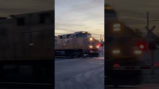 Union Pacific HIGHBALLS a southbound intermodal train up4014 railway train unionpacific [upl. by Dewhurst]