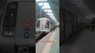 🇮🇳 Indischer UBahnzug 😲 [upl. by Froh]