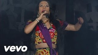 Lila Downs  Cruz De Olvido En Vivo [upl. by Alfreda813]