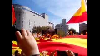 Himno de España en plaza Cataluña de Barcelona [upl. by Hamann]