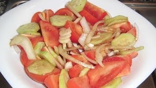 Ensalada de tomate con pepino y cebolla [upl. by Boutis]